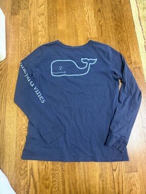 Vineyard Vines Navy Long-Sleeve Tee with Light Blue Whale